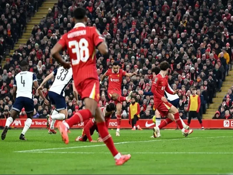 因尾随闯入温布利观看联赛杯决赛，2名男子被处以3年观赛禁令